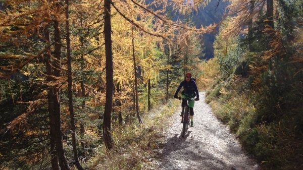 VTT au col de l'ombretola, pour voir la Marmolada côté sud