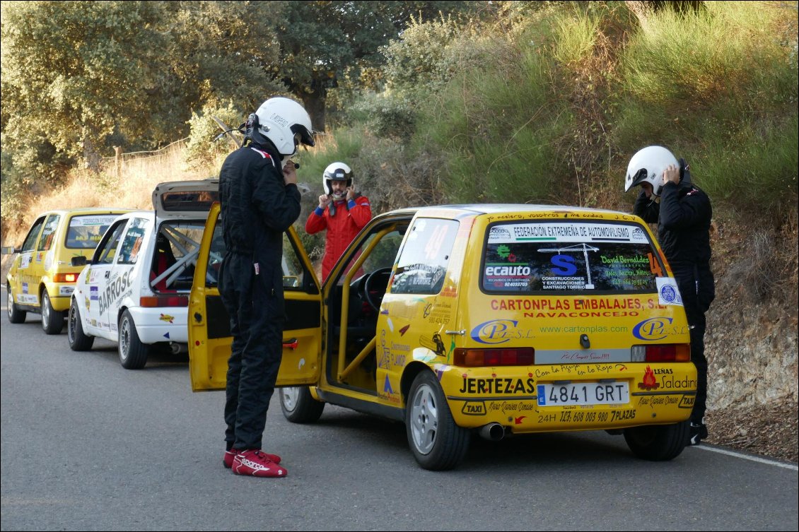 Pas de chance, il y a un rallye automobile