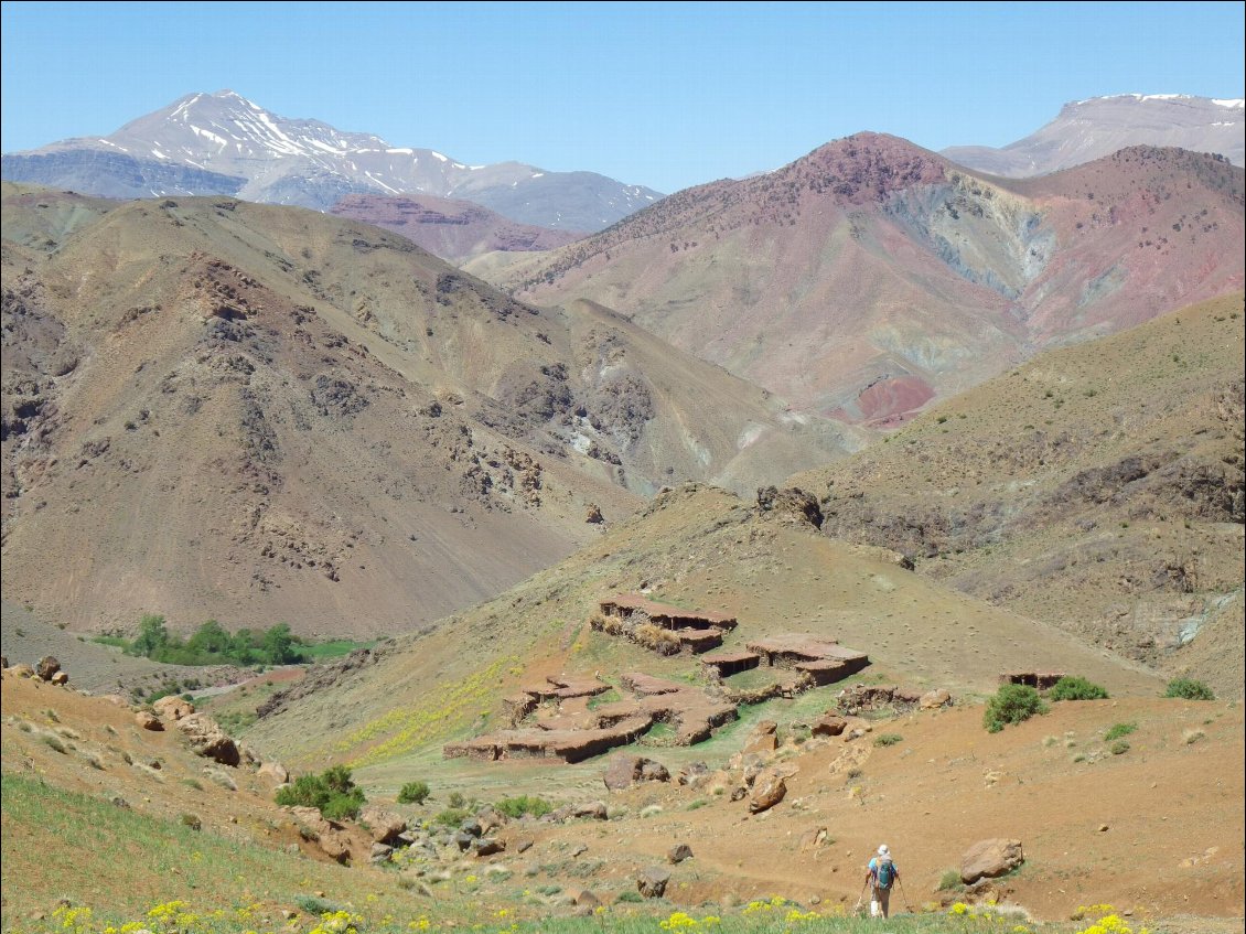 Descente vers les bergeries d'Adrazan