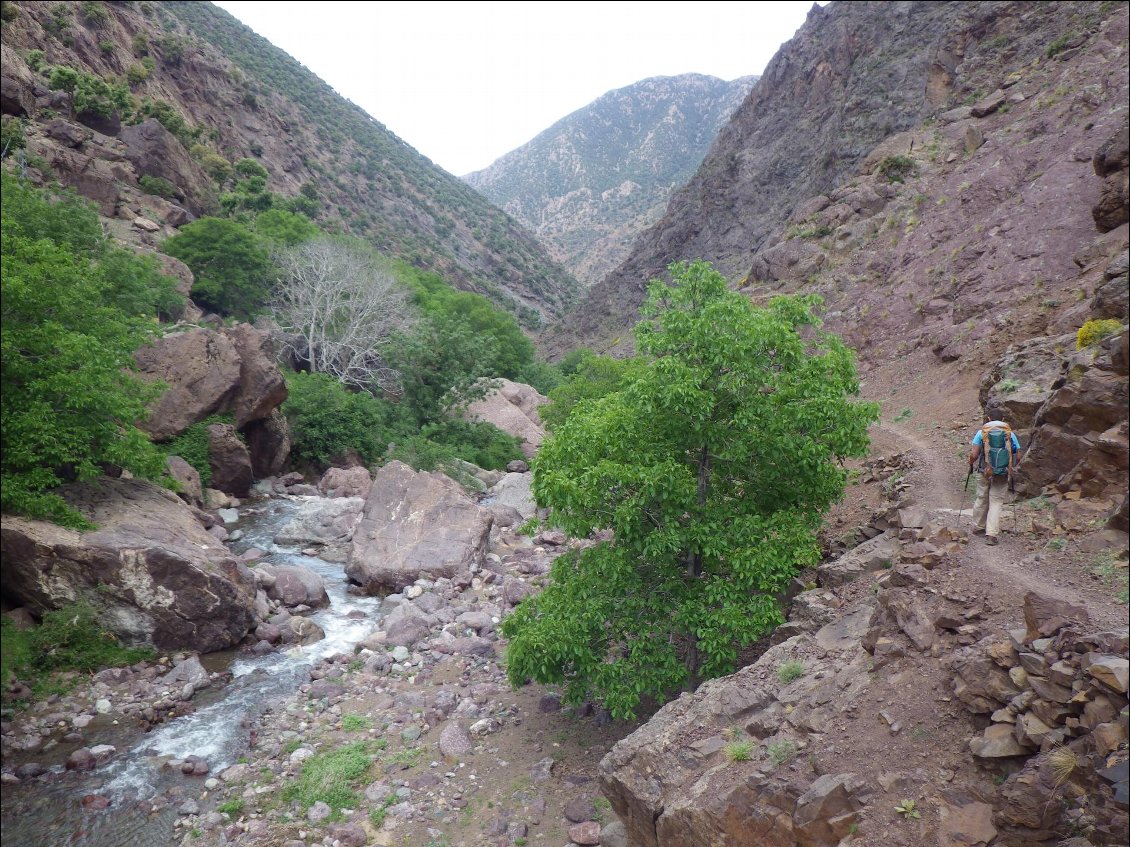 Les gorges après Afra