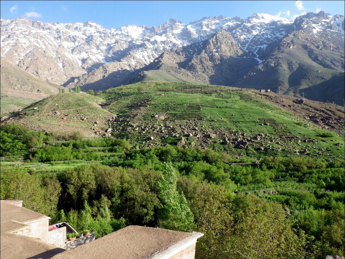 A Ouaneskra, la vue sur le Toubkal !