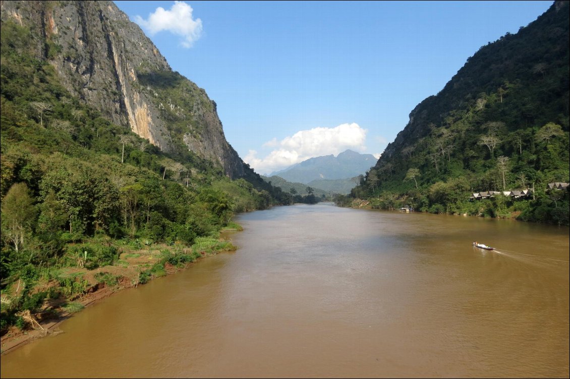 LA NAM OU du pont de MUANG khiaw