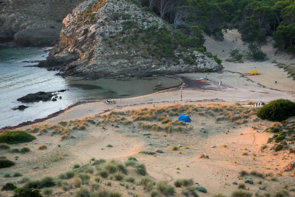 Un autre bivouac partagé, avec un autre groupe de kayakistes cette fois.