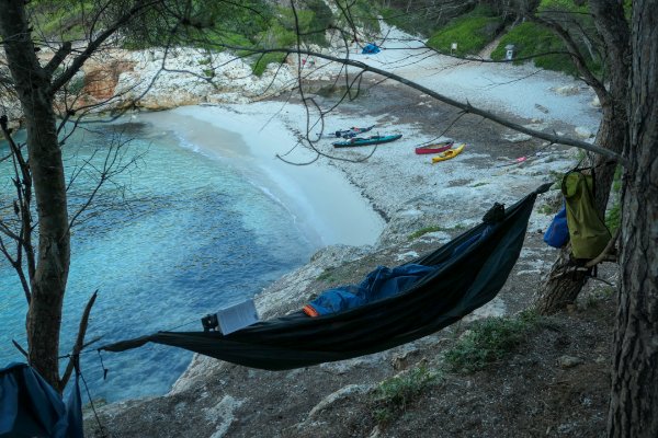Un bivouac partagé avec les autochtones.