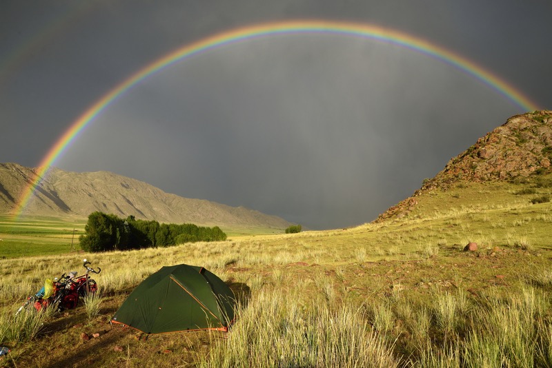 Bivouac au Kirghizistan par François Coponet