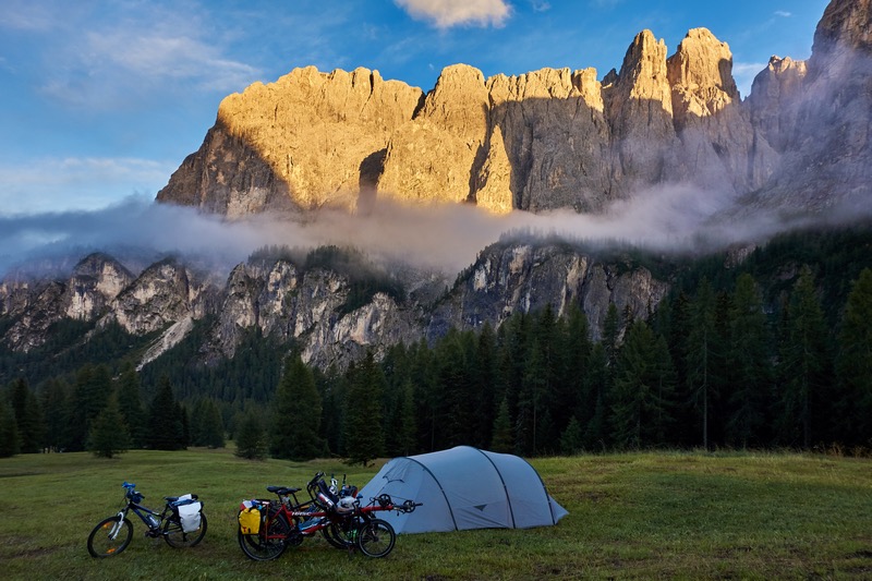 Bivouac sous le col Gardena par Sebastien Langlais