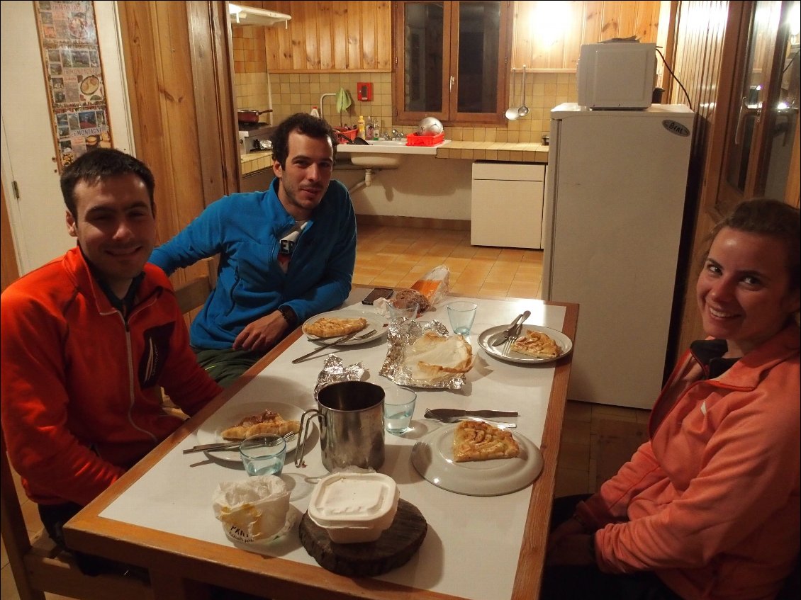 Seuls au chalet CAF pour une super soirée. Merci Paulo pour le repas !