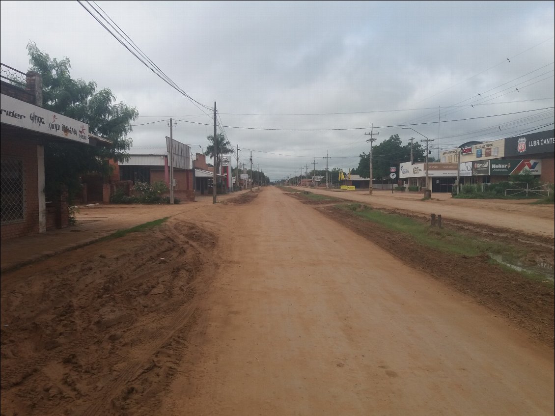 Filadelfia, ex Colonia Fernheim, terre d'accueil des colonies mennonites, "capitale" du Chaco - Paraguay