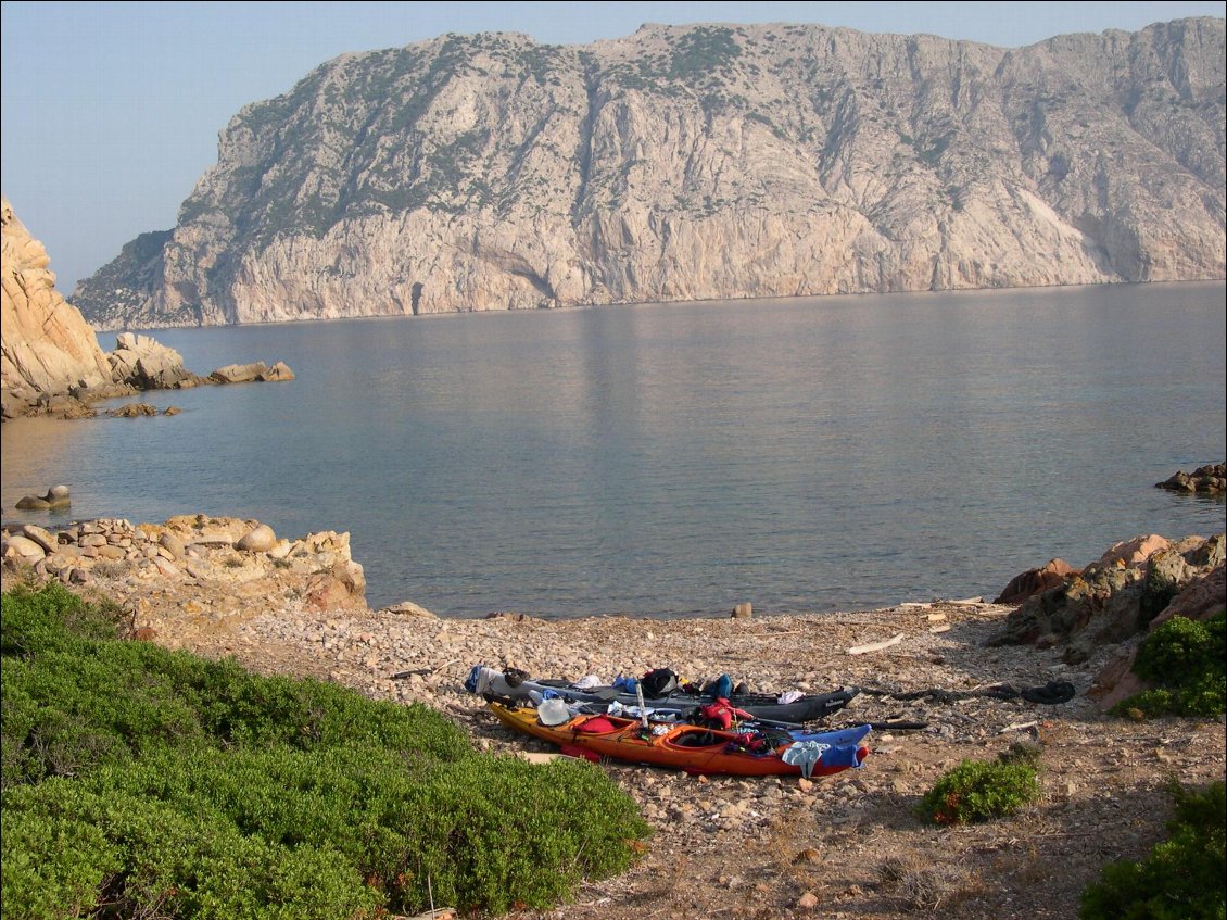 Sur l'île de Molara, en face de l'île de Tavolara