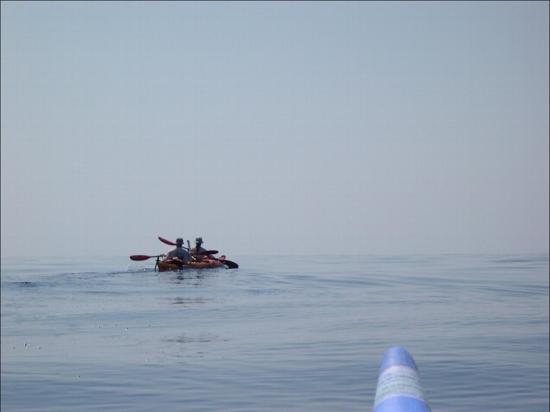 Infini de l'horizon qui se perd dans la mer