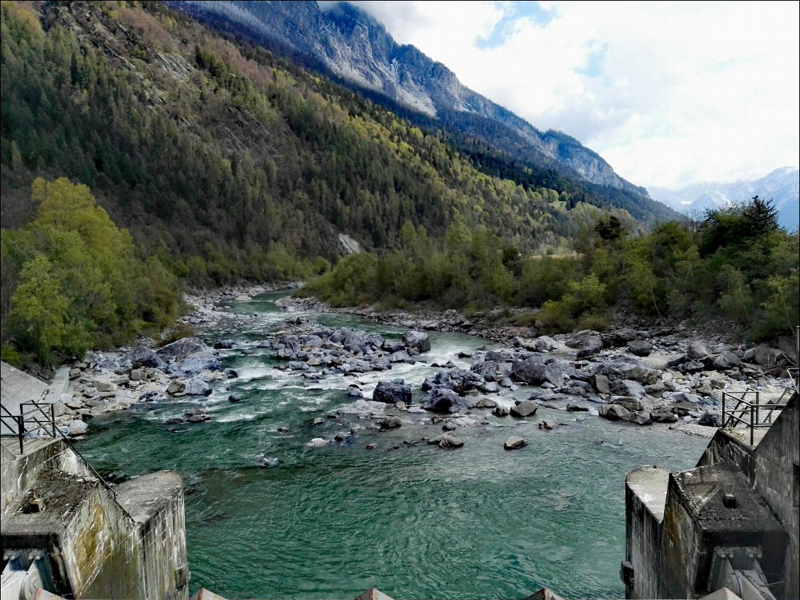 Barrage de Reichenau à Domat (CH)