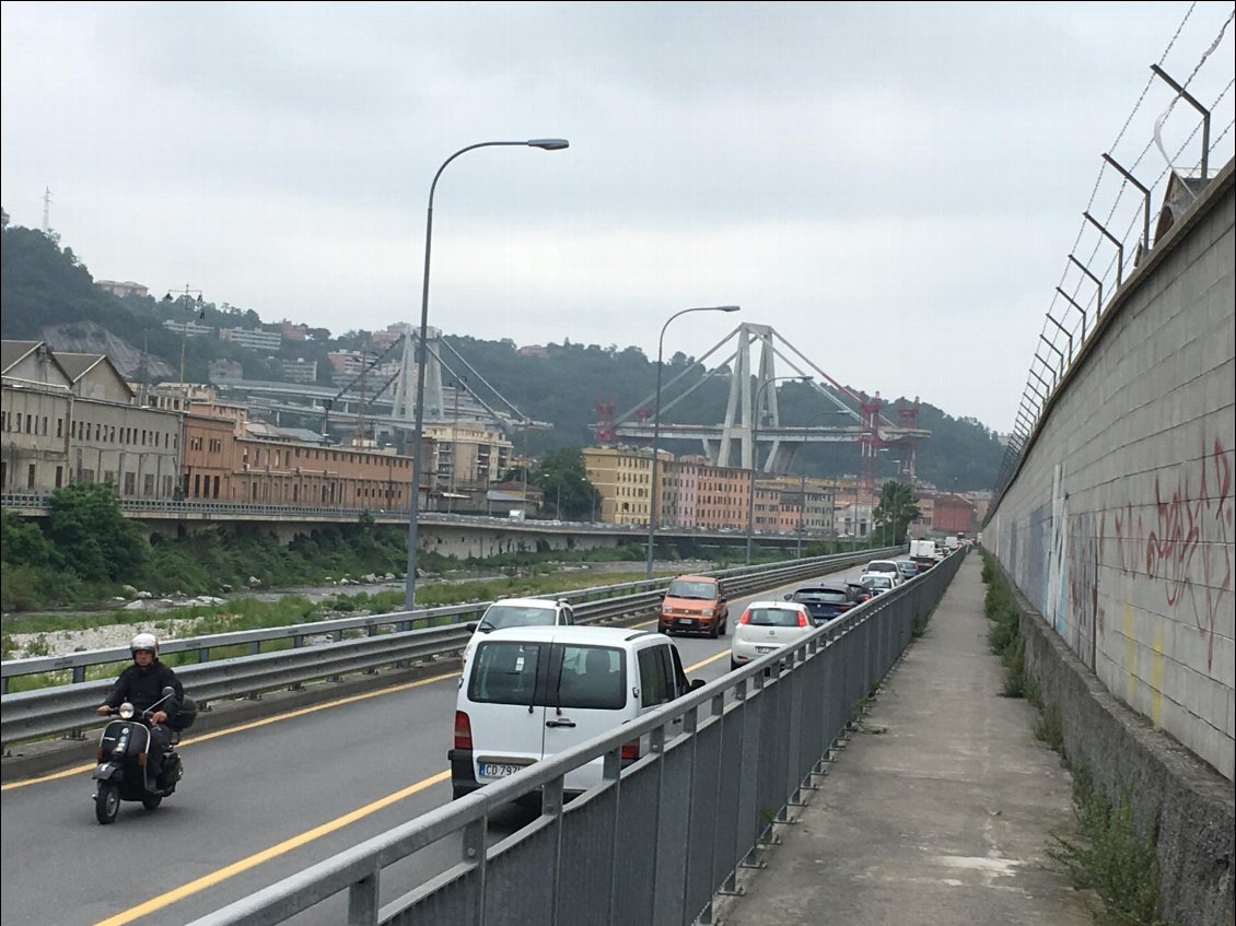 le pont Morandi (ce qu'il en reste!) Génes