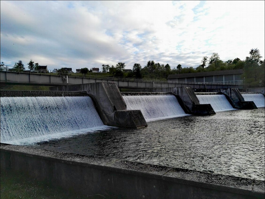 Barrage centrale électrique de Rheinau (CH)