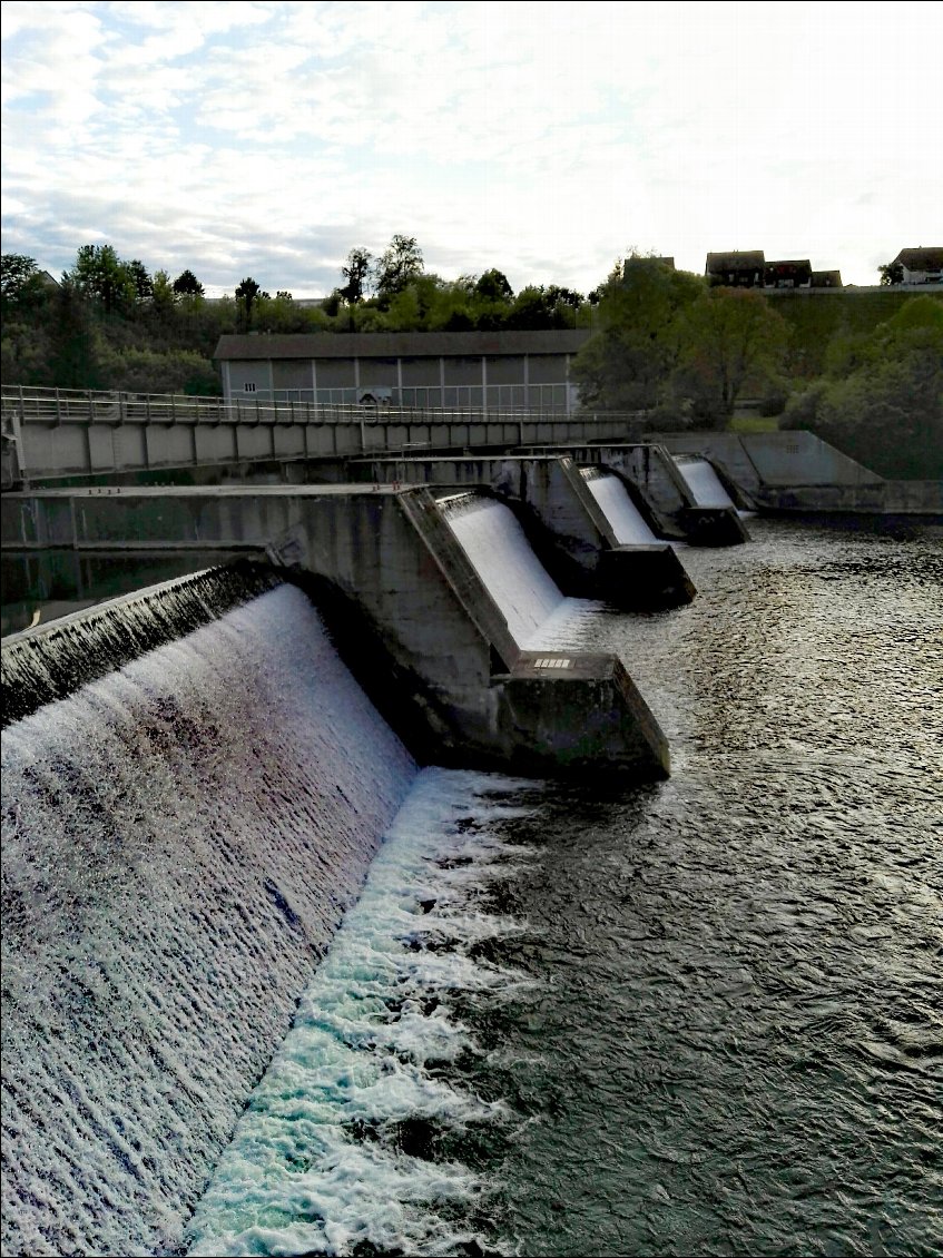 Barrage centrale électrique de Rheinau (CH)