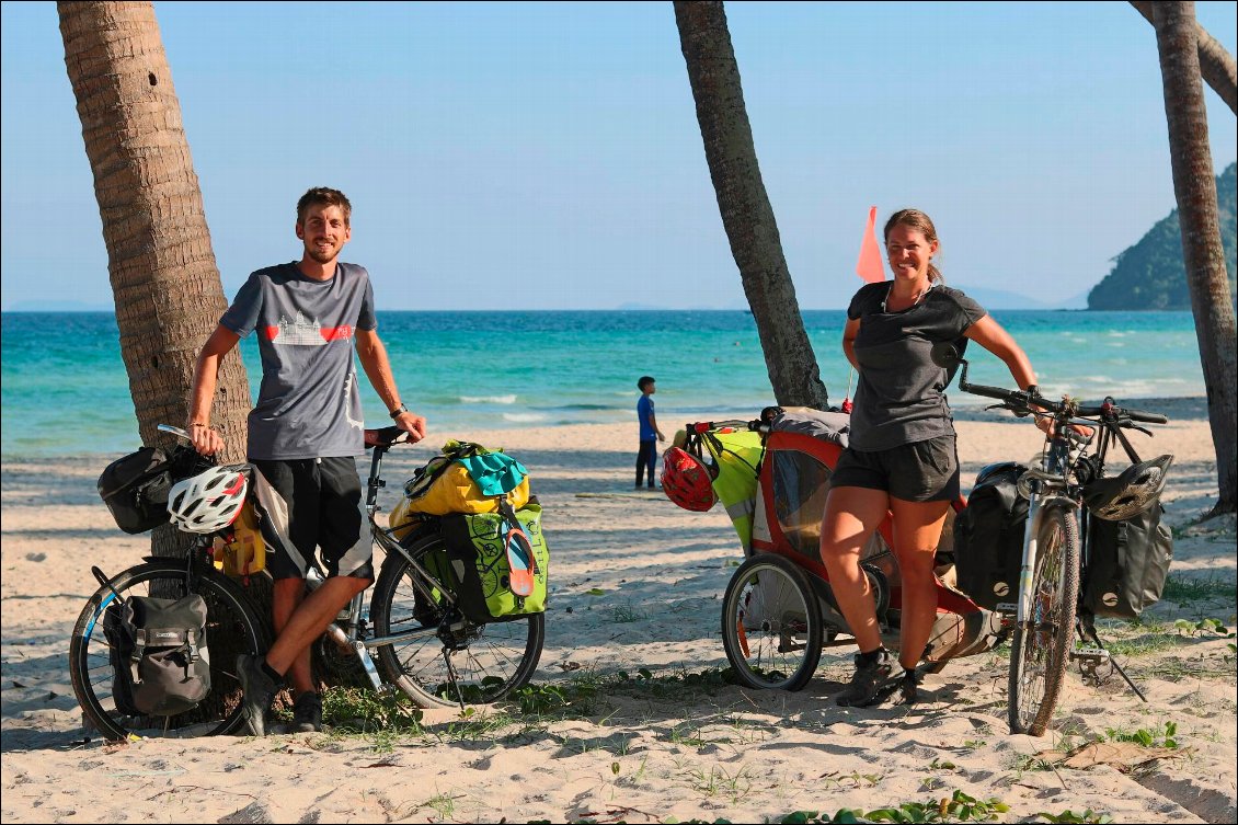 Couverture de Asie du Sud-Est à vélo et en famille (Vietnam, Cambodge, Laos et Thaïlande)