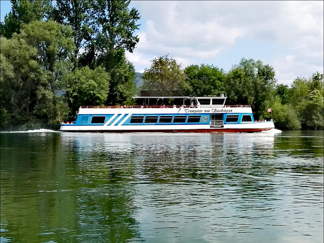 Touristes sur le "Trompettiste de Säckingen"