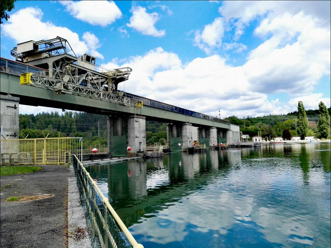 Barrage, centrale électrique de Ryburg-Schwörstadt (DE)