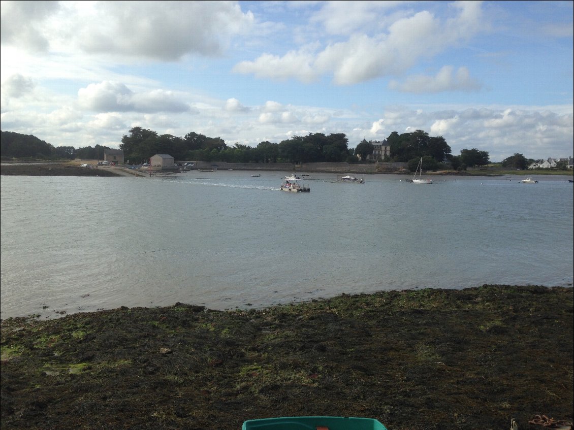 Mon deuxième bateau pour 3 minutes de traversée