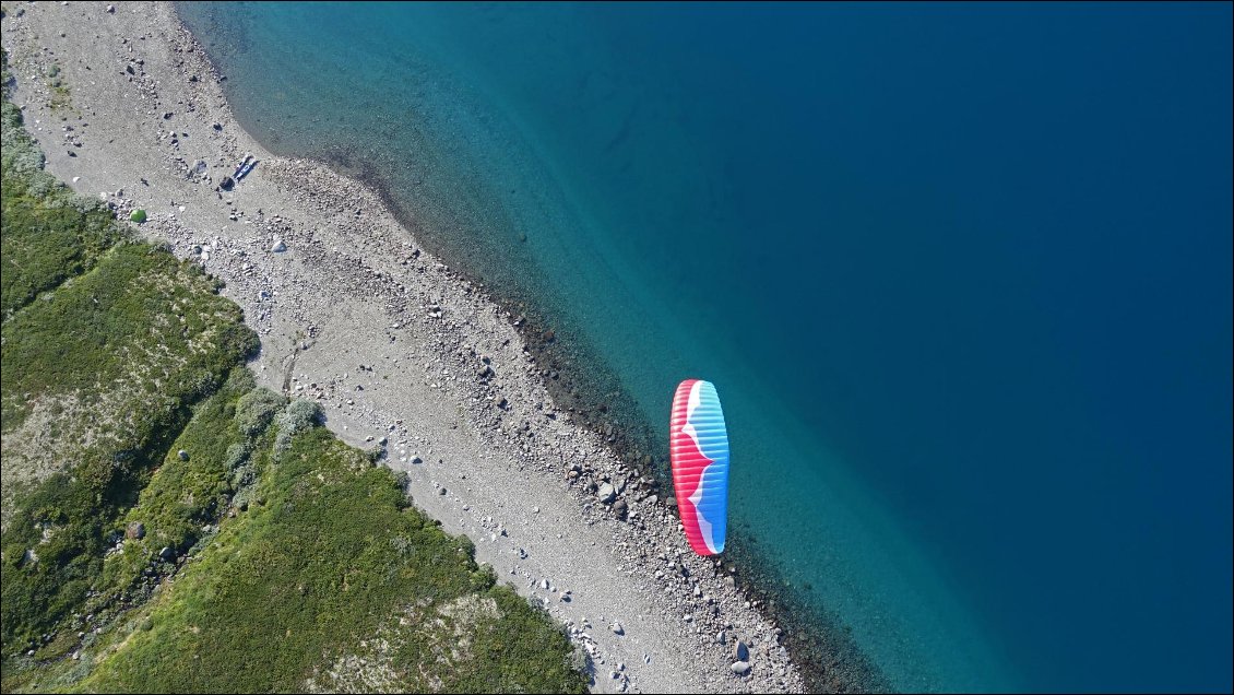 Couverture de Lac Bygdin : kayak et parapente en Norvège