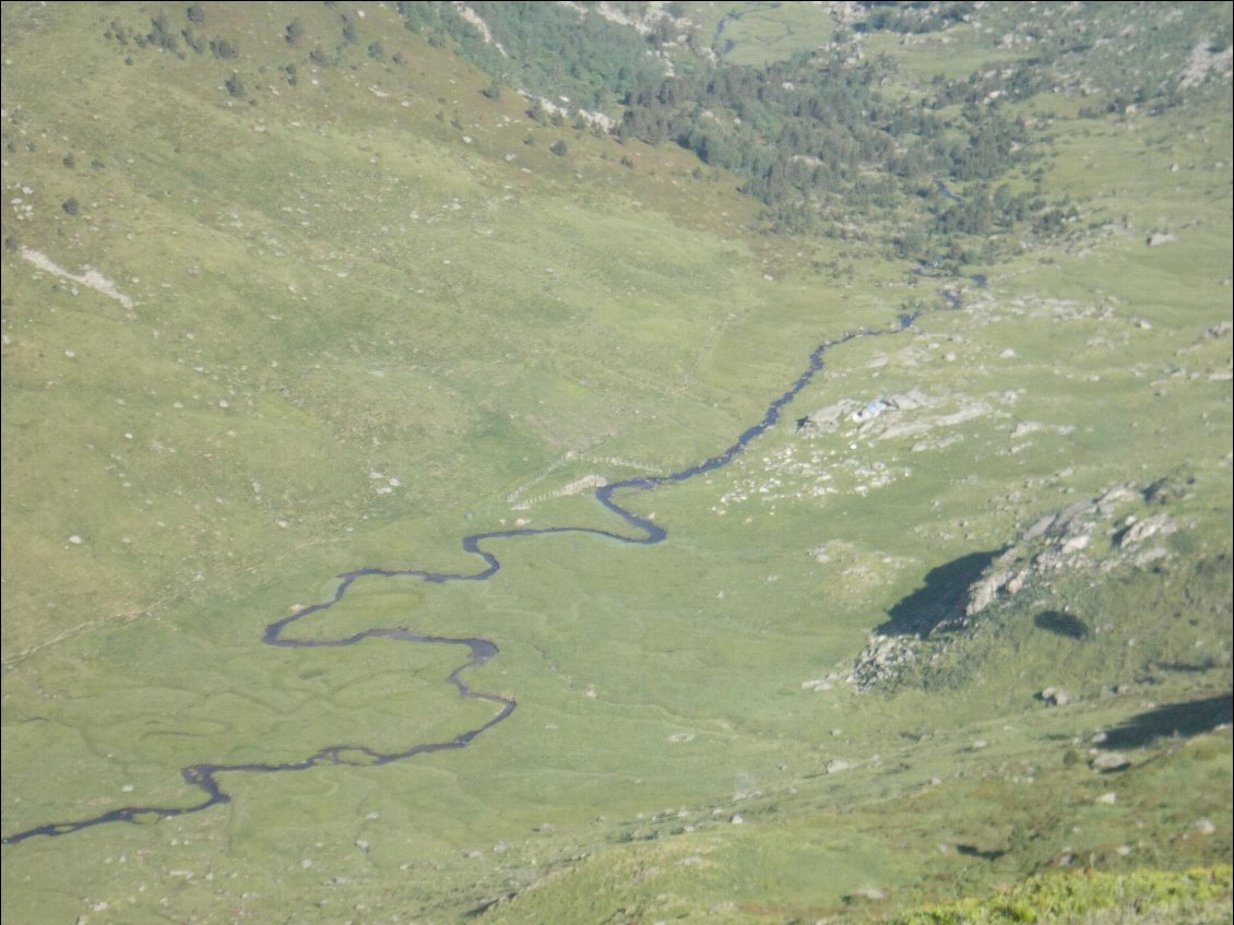 Et au milieu coule une rivière (je l'ai pas déjà faite, celle-là ?).