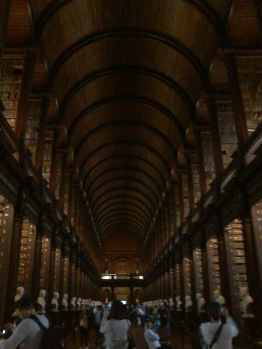 La bibliothèque du Trinity collège.