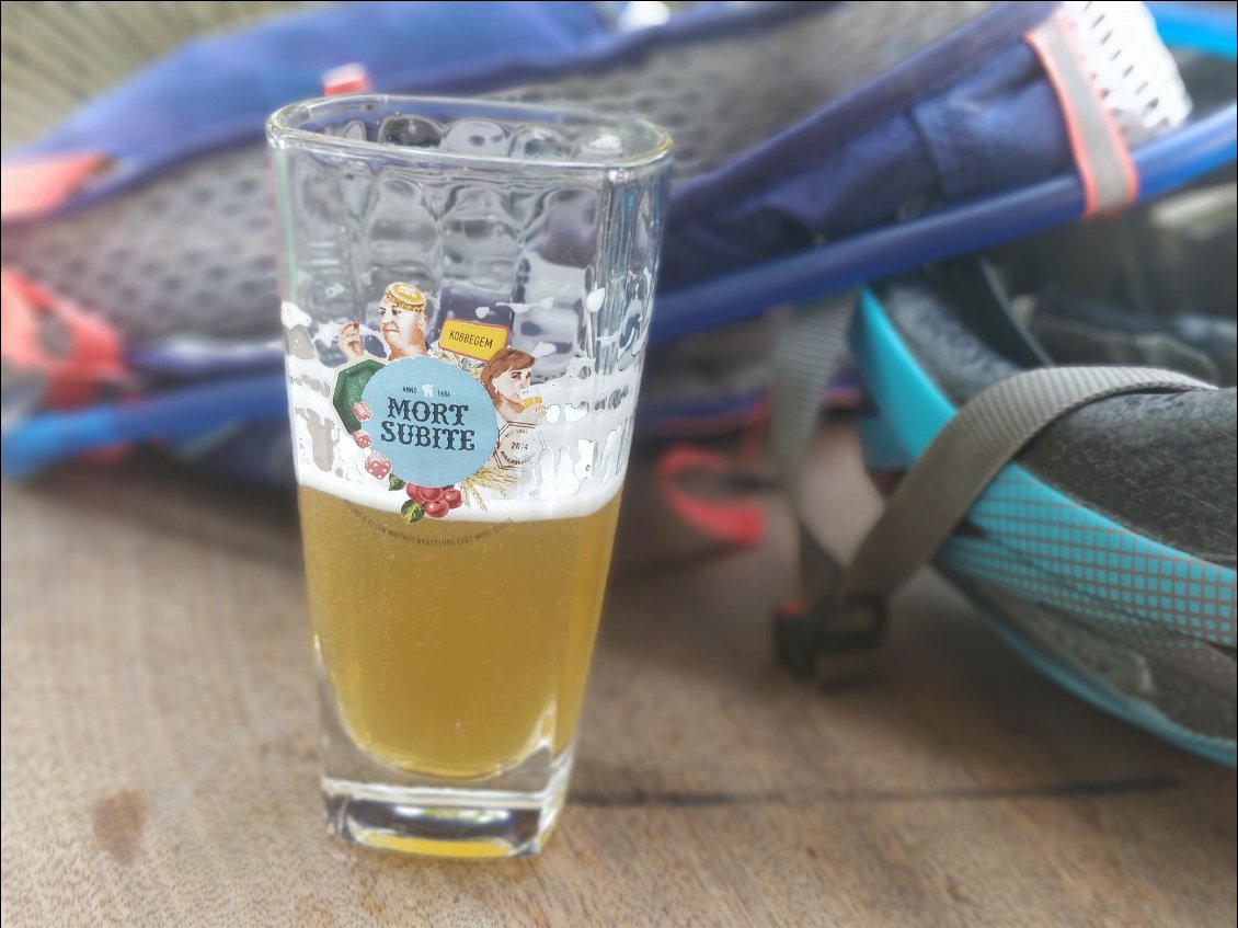 En ces jours de canicule, la bière de l'arrivée fait plaisir