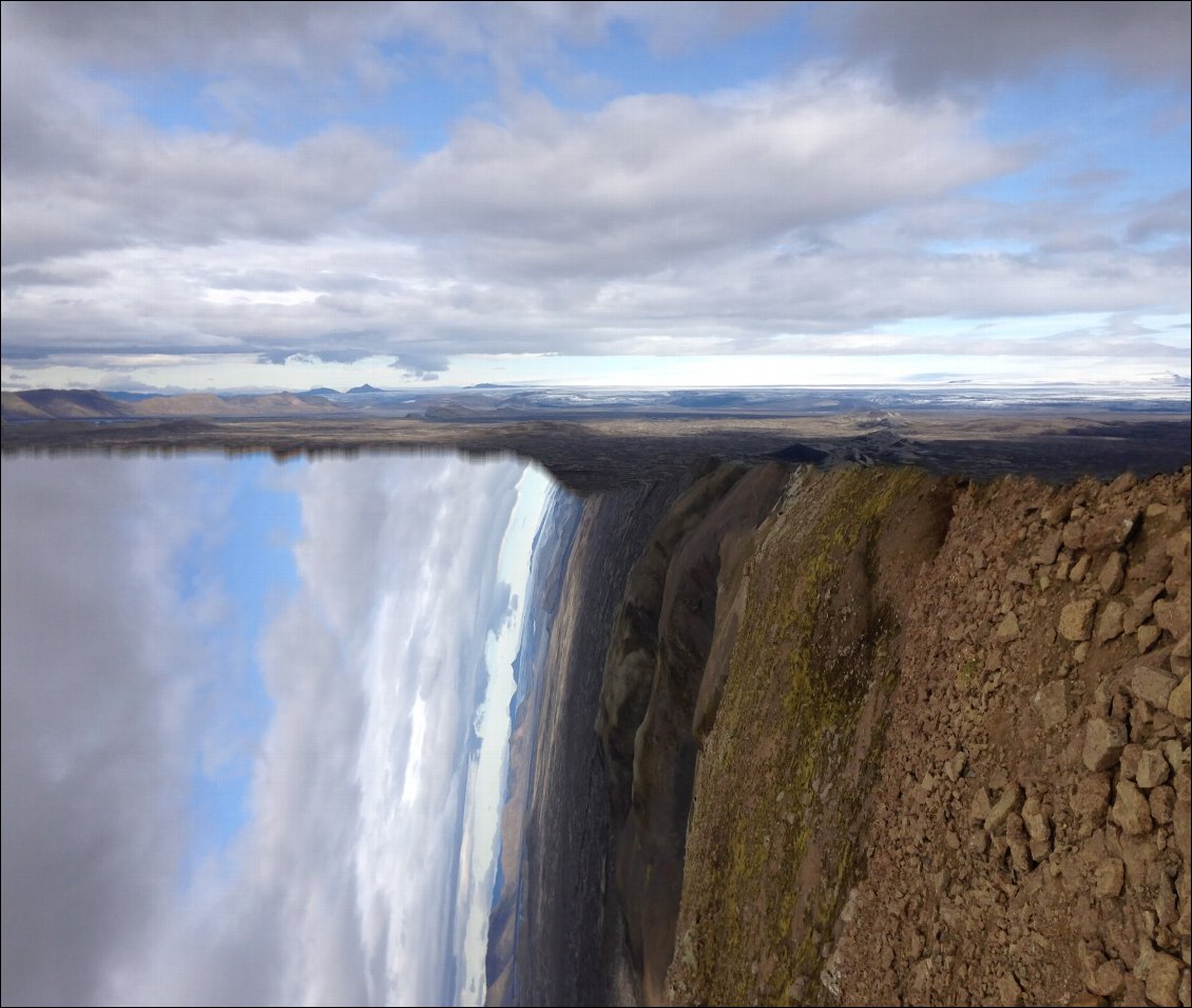 L'Islande c'est quelques fois la 4 ème dimension 
