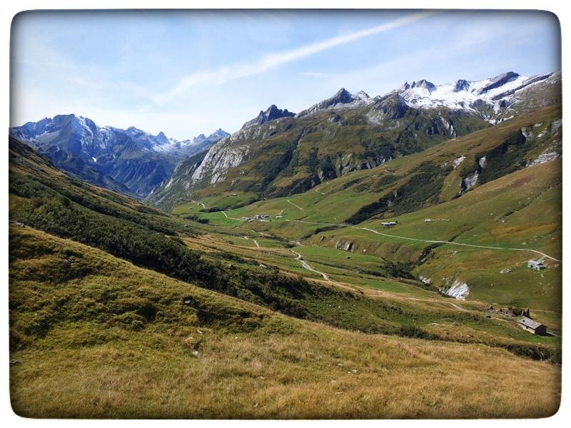 Col des Fours (en haut completement à droite) et la Ville des Glaciers