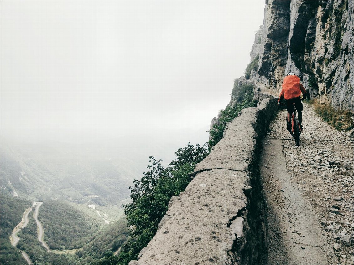 Couverture de Tour du Vercors en VTT