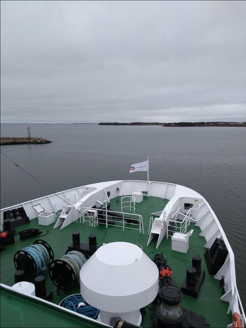 5heures de traversier pour aller de l'île du Prince Édouard aux îles de la Madeleine.