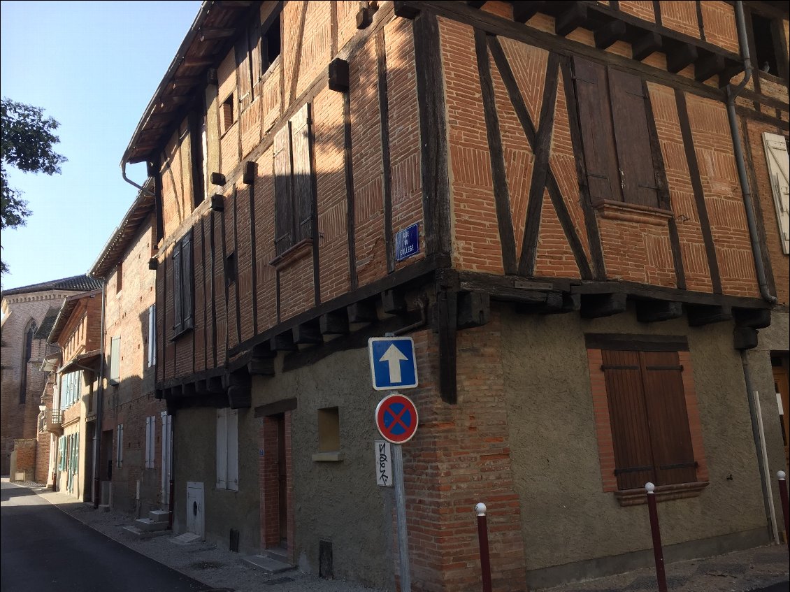 Les colombages à Montech