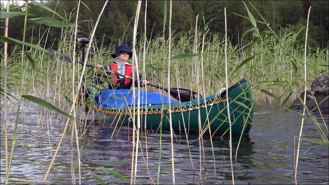 Nous ferons trois portages au cours de la première journée et les deux autres durant la navigation suivante.