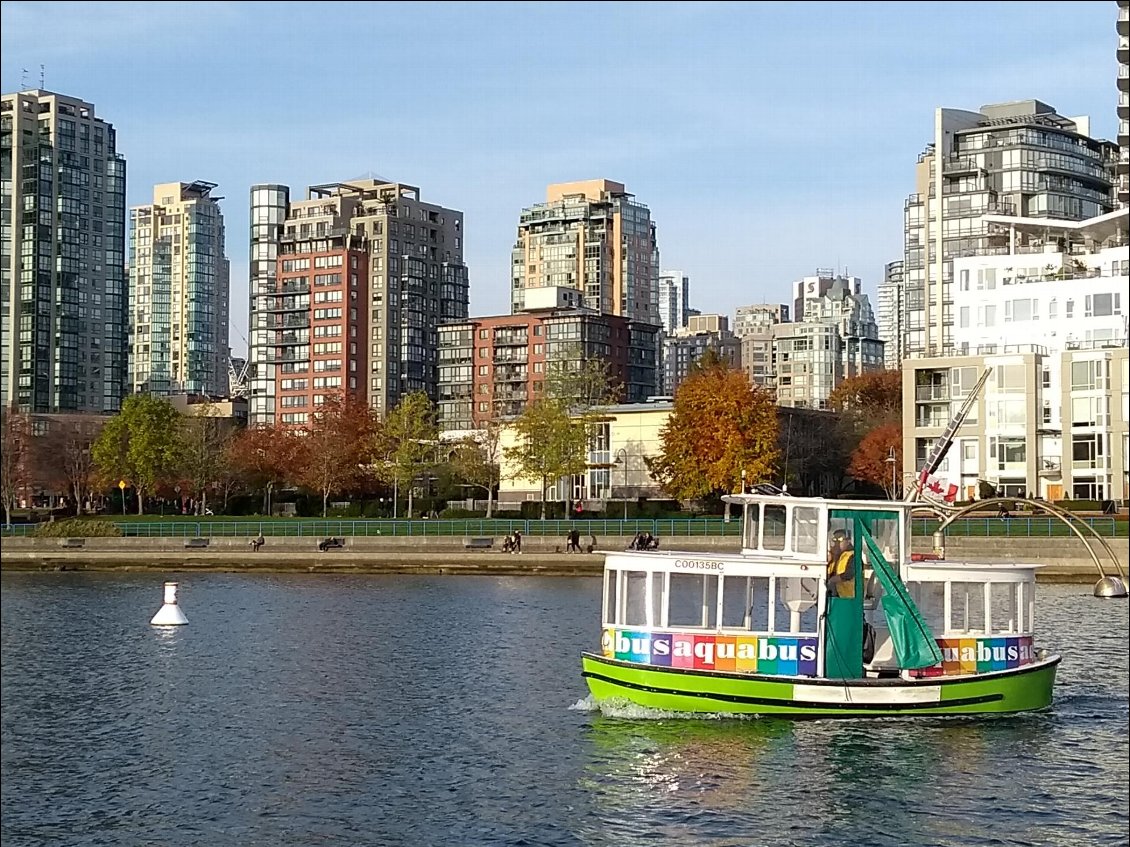 J'ai fait tout le tour avec aquabus !