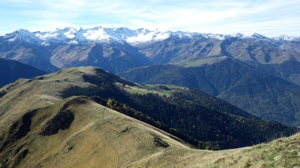 Le reste de la crête que l'on peut parcourir jusqu'au col du Portillon