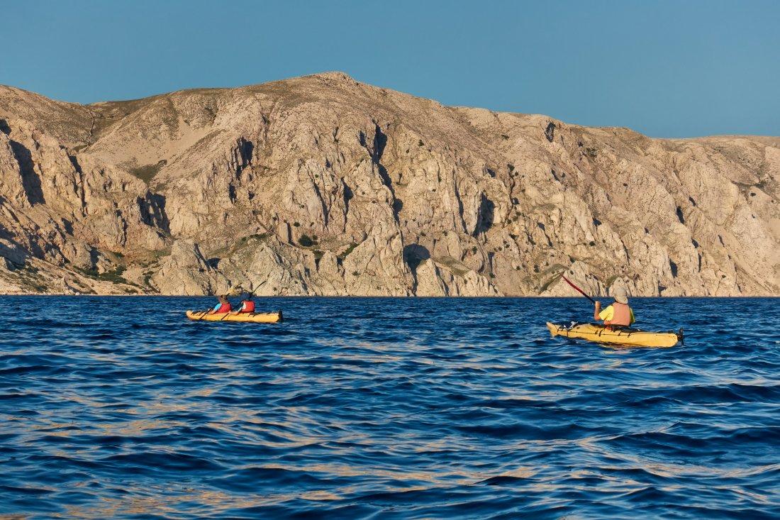 La grande tarversée (4 km) vers l'ile sauvage de Plavnik