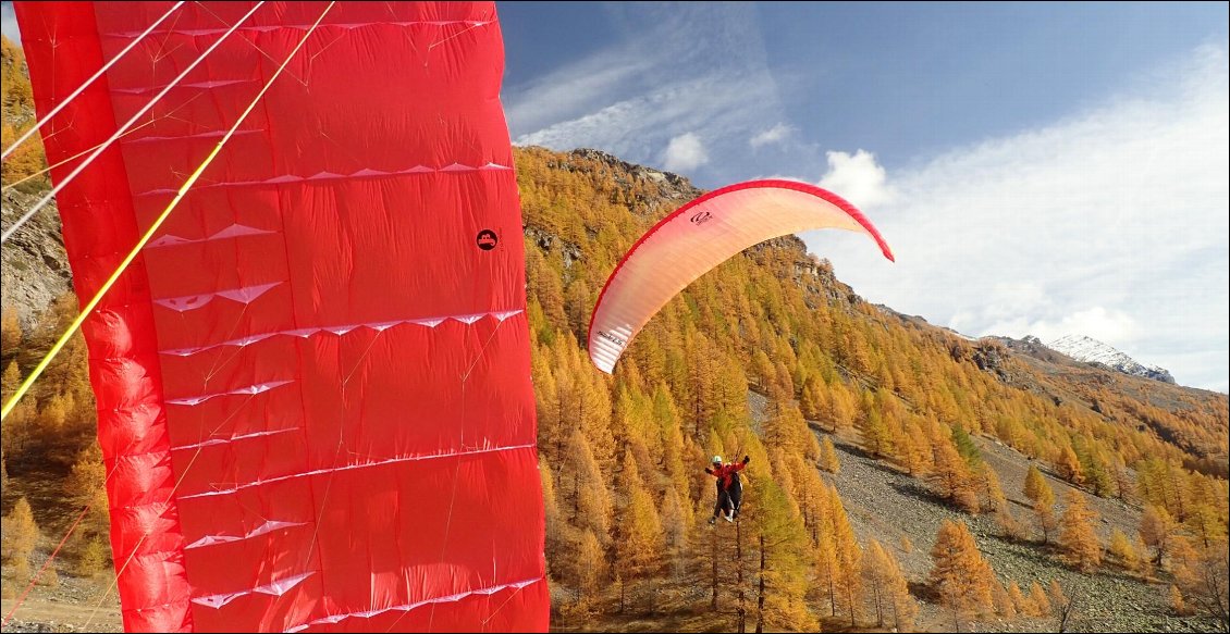 Après le shooting, le mannequin redescend en volant ;-)