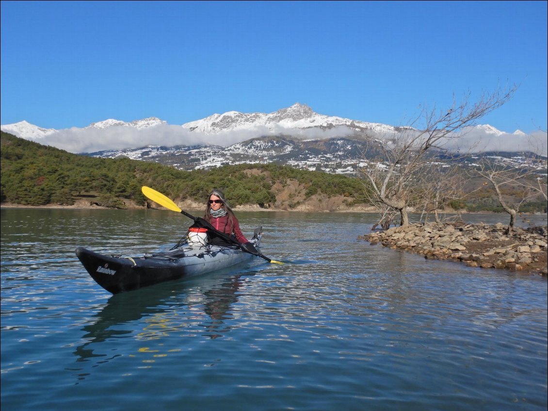 Les montagnes enneigées ne sont pas surexposées comme c'est souvent le cas avec d'autres appareils photo