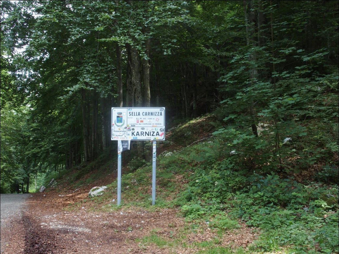 Le superde (et raide) col de la Sella Karniza