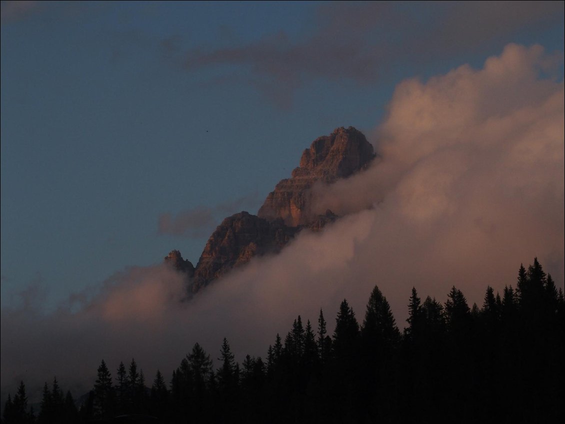 Dernière lueur sur la Cima Ovest