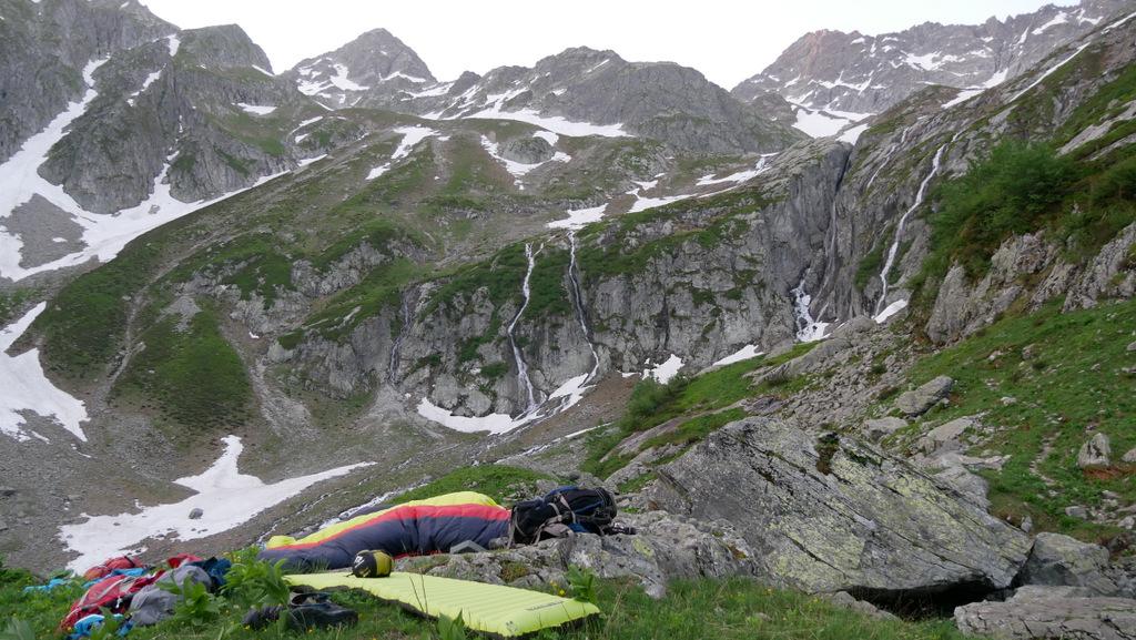 Bivouac au dessus du refuge de l'Oule, massif de Belledonne.