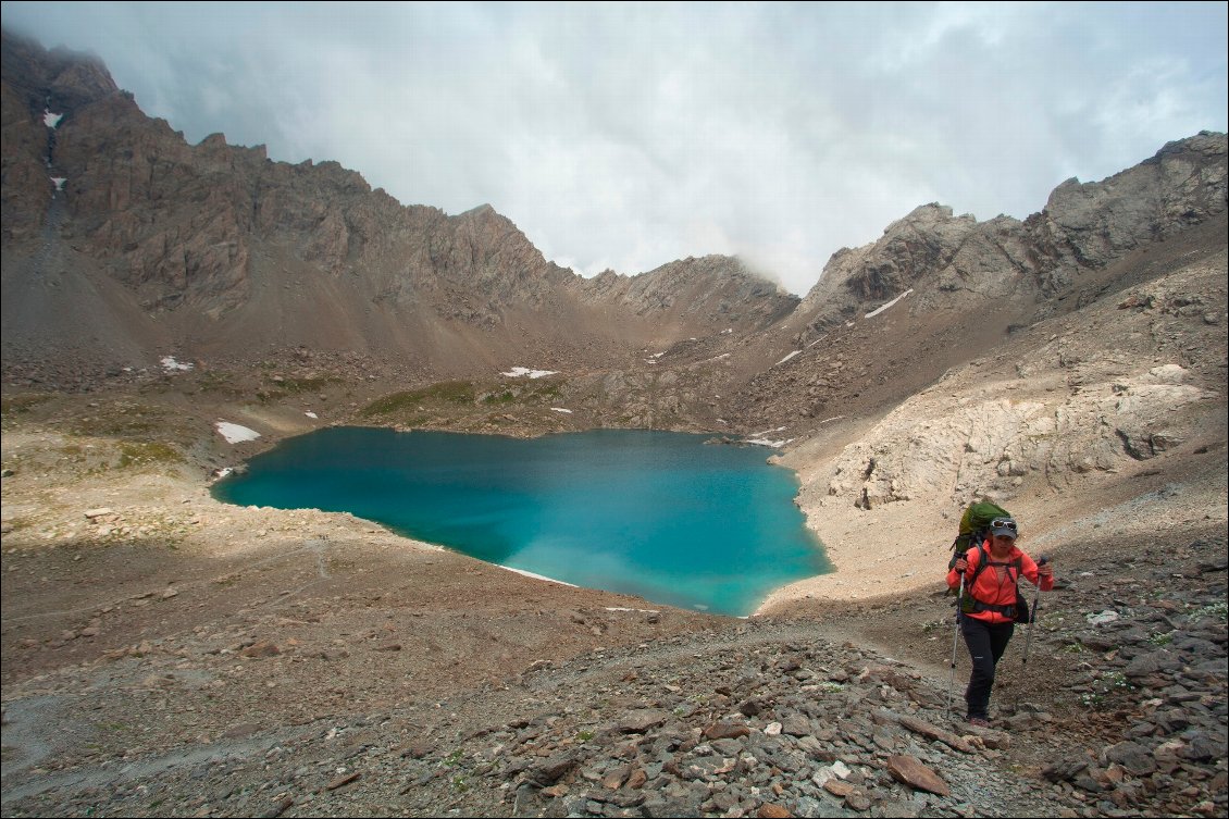 Mag au dessus du lac des 9 couleurs !