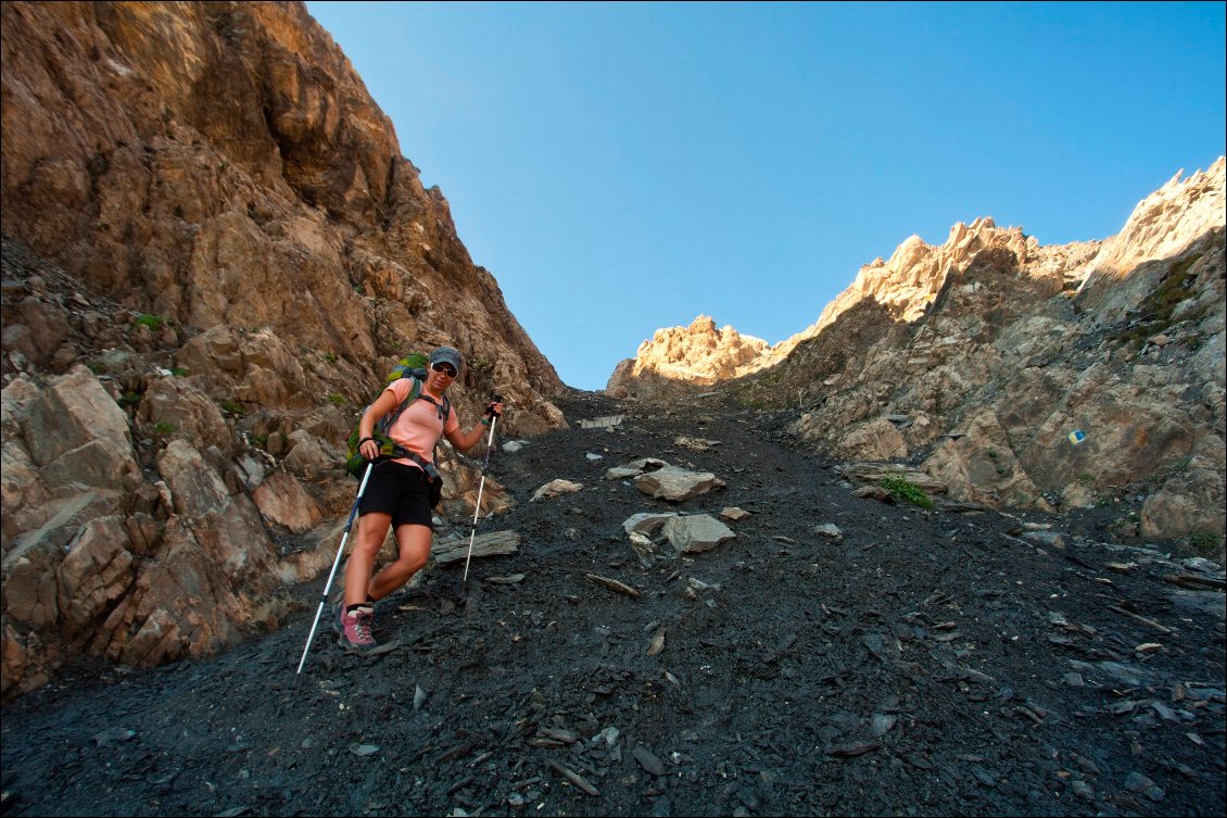 Descente scabreuse du Col del Infernetto !