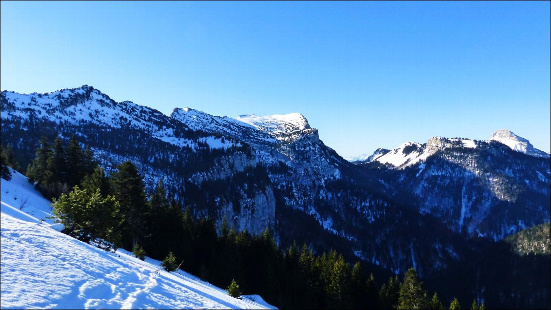 Vue sur la Dent de Crolles