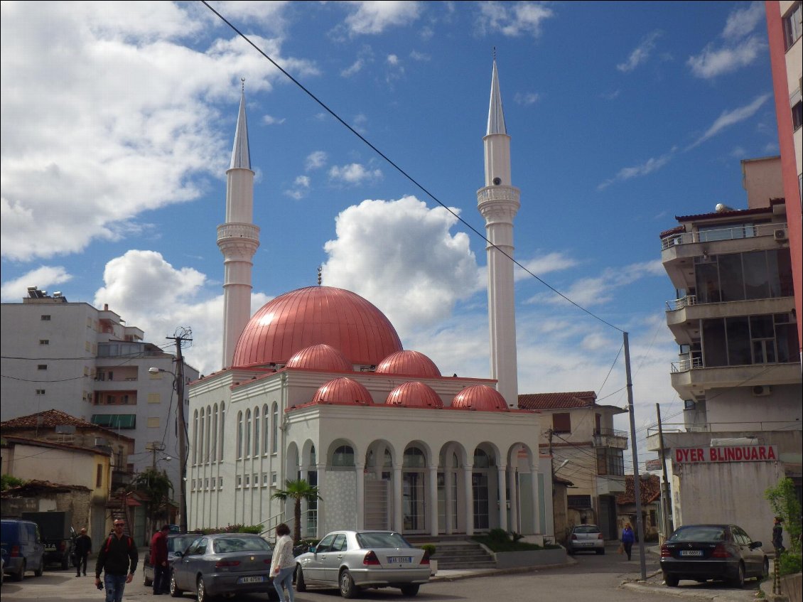 Au départ à Elbasan