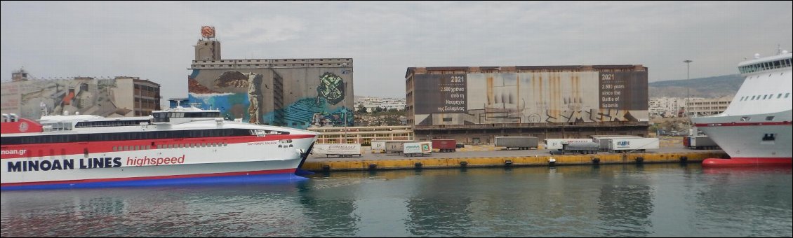 Patras, la banlieue industrielle d'Athènes