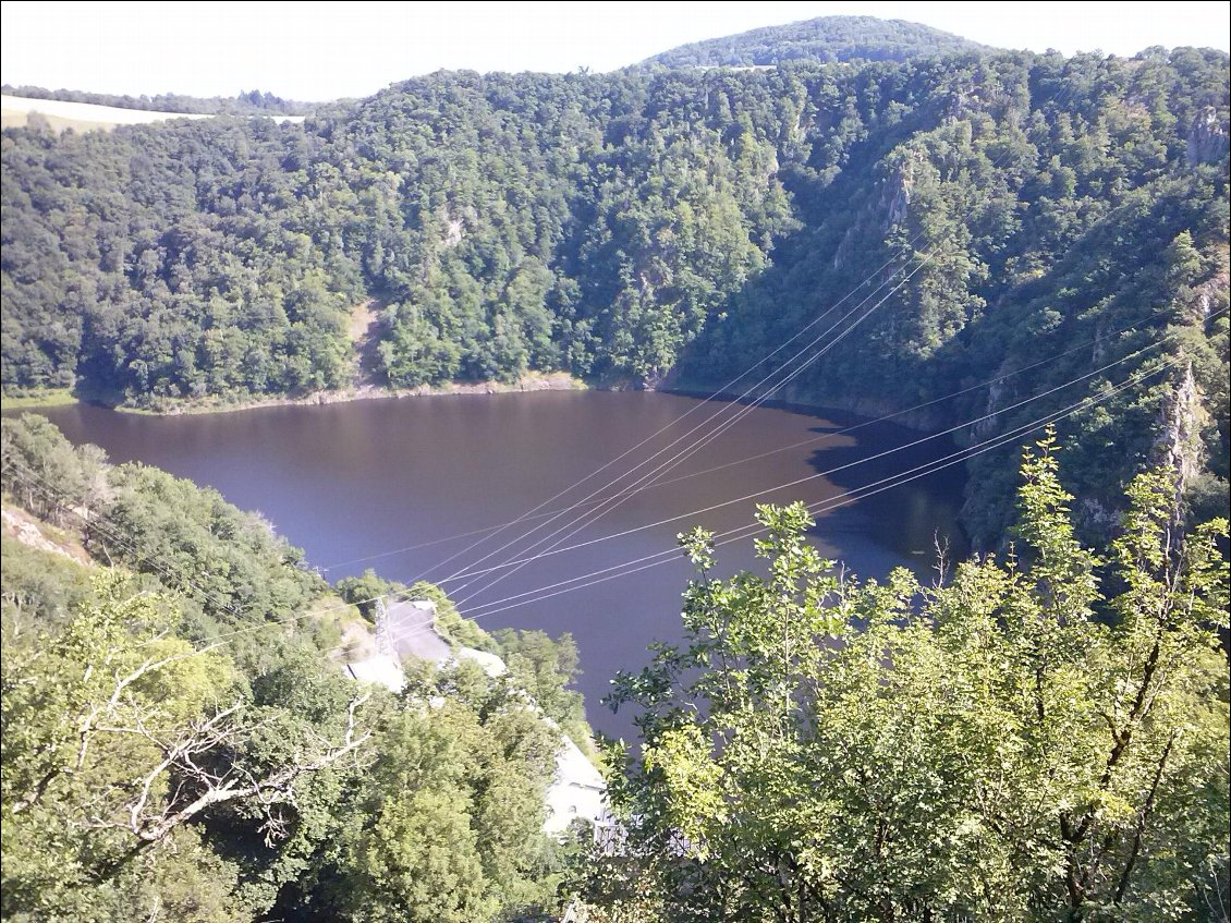 Departs des fils de la centrale de Val Beneyte