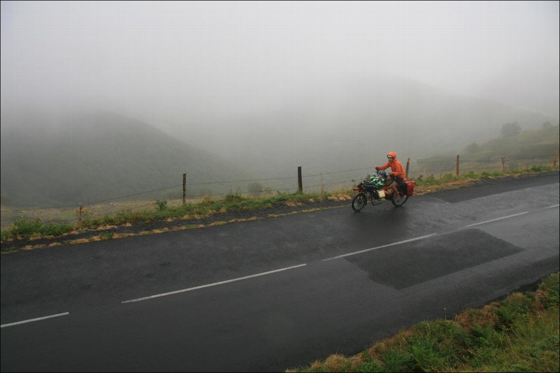 Jour 12 Pas de Peyrol sous la petite pluie fine