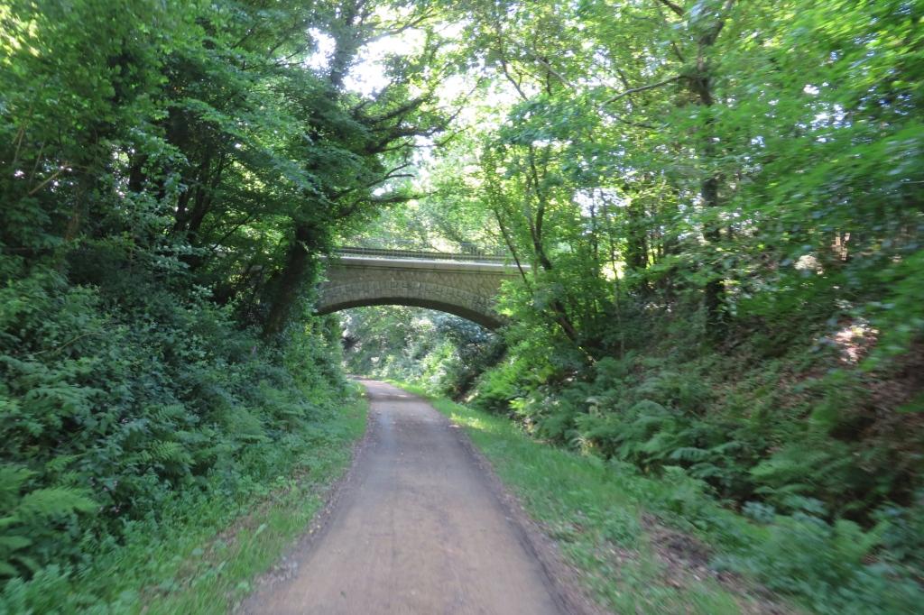 Ca monte un peu et longtemps apres Morlaix.