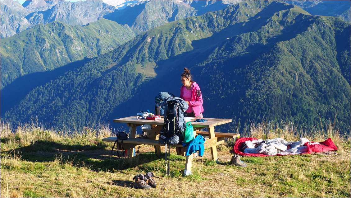 J25 : bivouac de luxe à Superbagnere