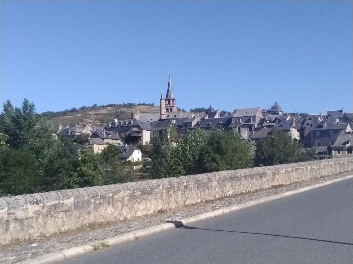 St Come d'Olt et son clocher thors.